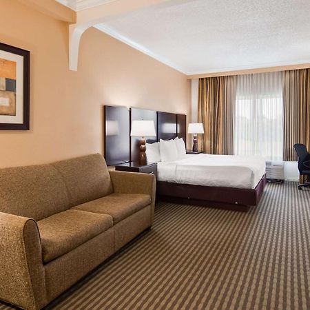 Best Western Plus Ambassador Suites Venice Gardens Buitenkant foto