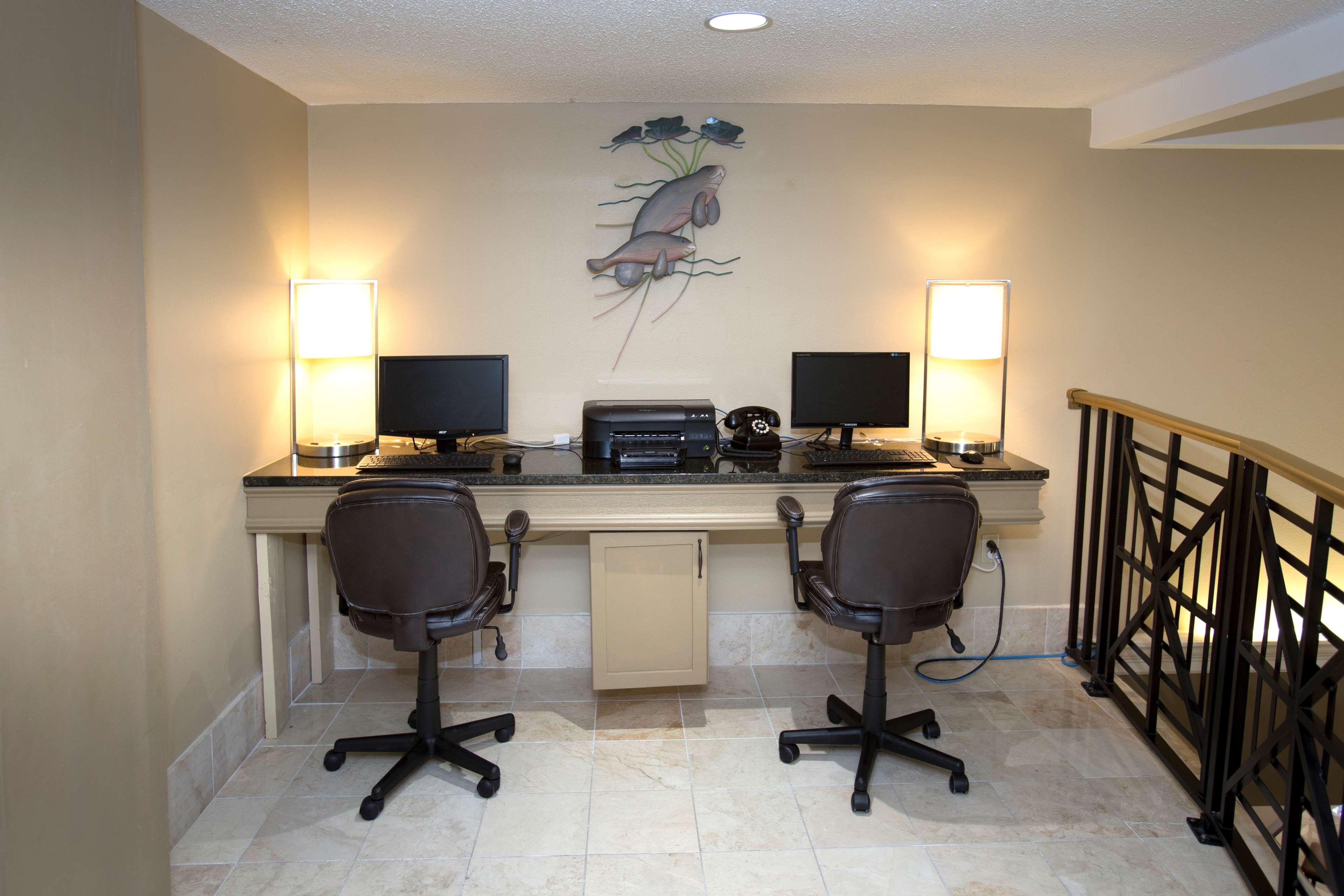Best Western Plus Ambassador Suites Venice Gardens Buitenkant foto